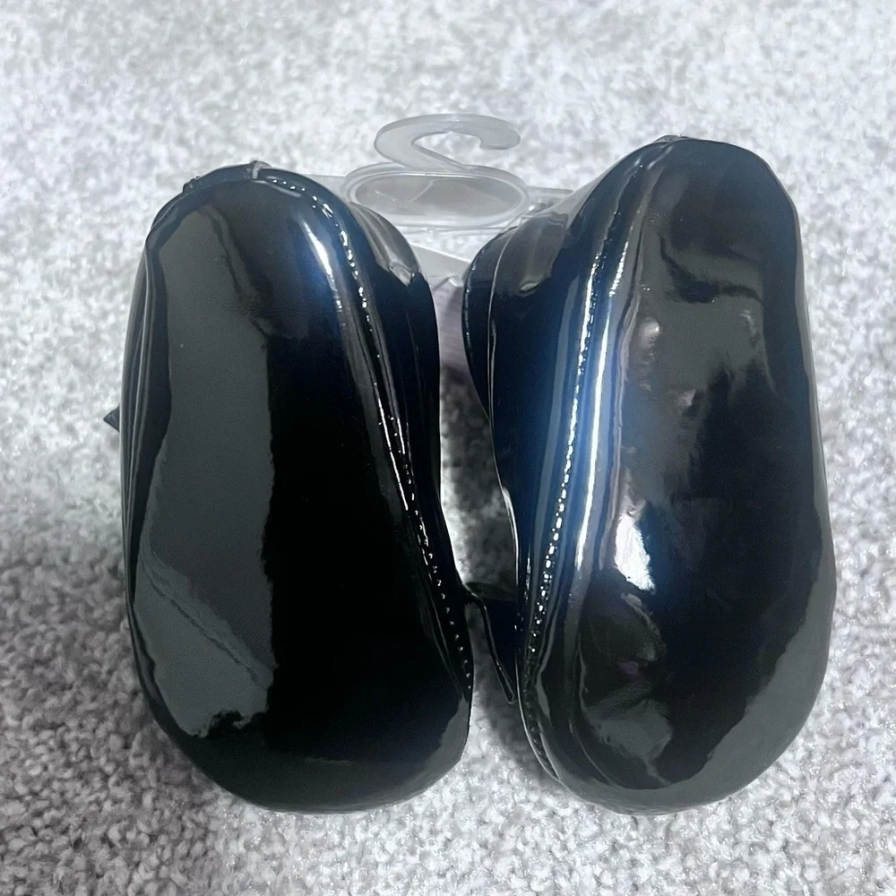 💚NWT Stepping Stones black patent faux leather dress shoes